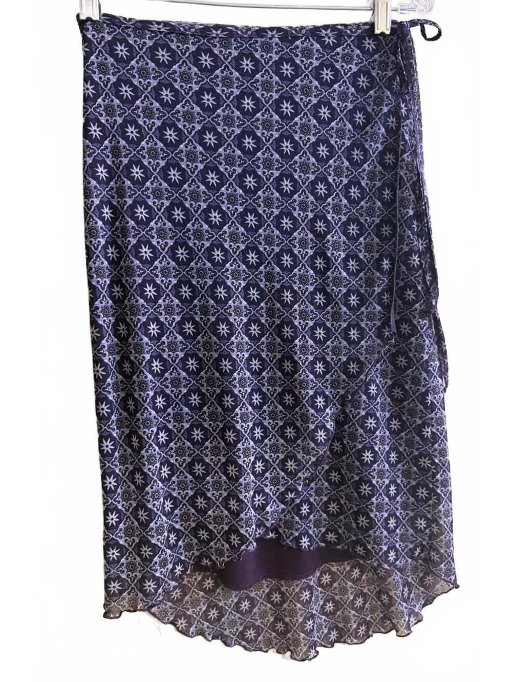 Y2K Purple geometric print wrap skirt lettuce edge knee length size XS